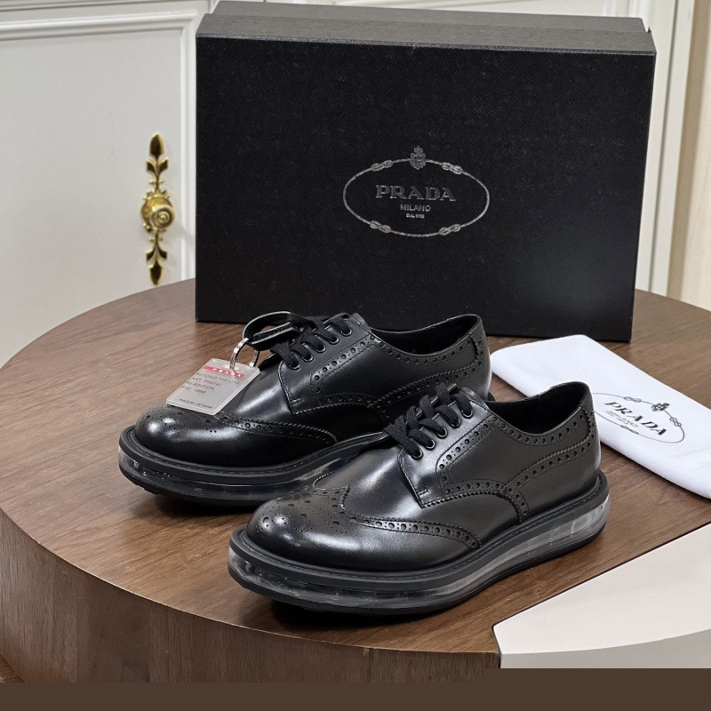 Pra*a leather shoes